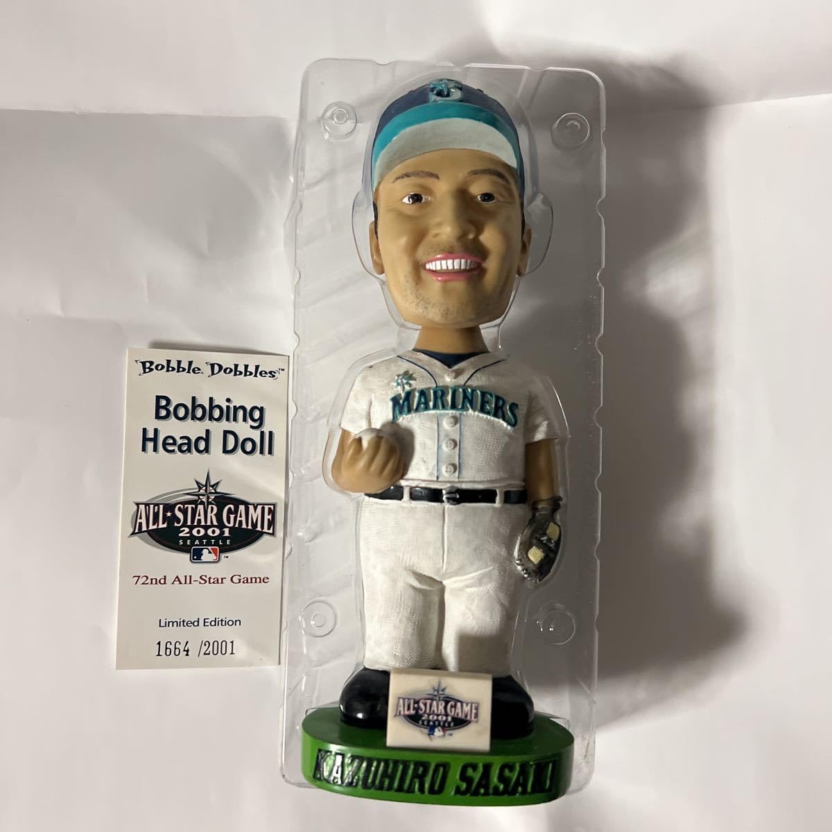 マリナーズ　イチロー　2001年　ボブルヘッド Amazon.co.jp: 2001体のみ佐々木主浩 大魔神 ボブルヘッド マリナーズ